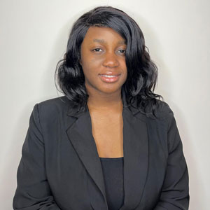 Headshot of AACC student, Zirabelle Bate.