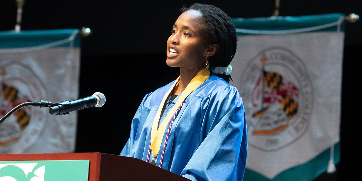 2023 valedictorian Pauline Smith speaking at Commencement.