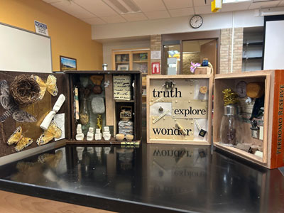 Artwork of cabinets.