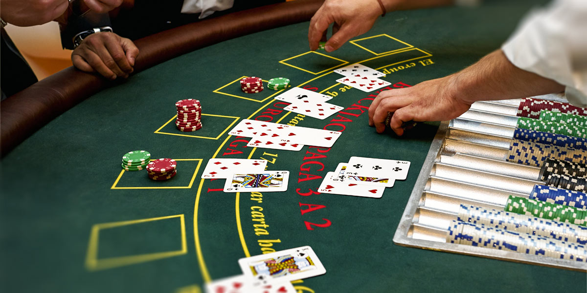 Blackjack online em cassinos virtuais e ao vivo