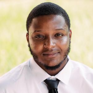 Headshot of student board member, Keshawn Johnson.